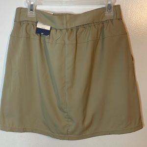 St. John’s bay womens skort short mid rise size medium color khaki brand new